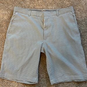 Walter Hagen dress shorts. Size 36.